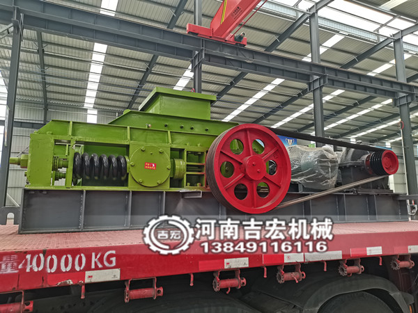 煤炭/焦炭/生石灰破碎專家！雙齒輥機(jī)出料規(guī)整,成塊率高！
