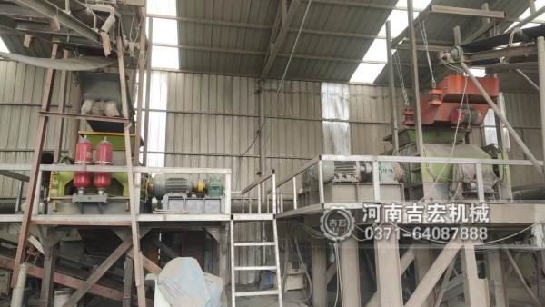 對輥破碎機如何優化砂石生產線的粒度控制與成品質量？